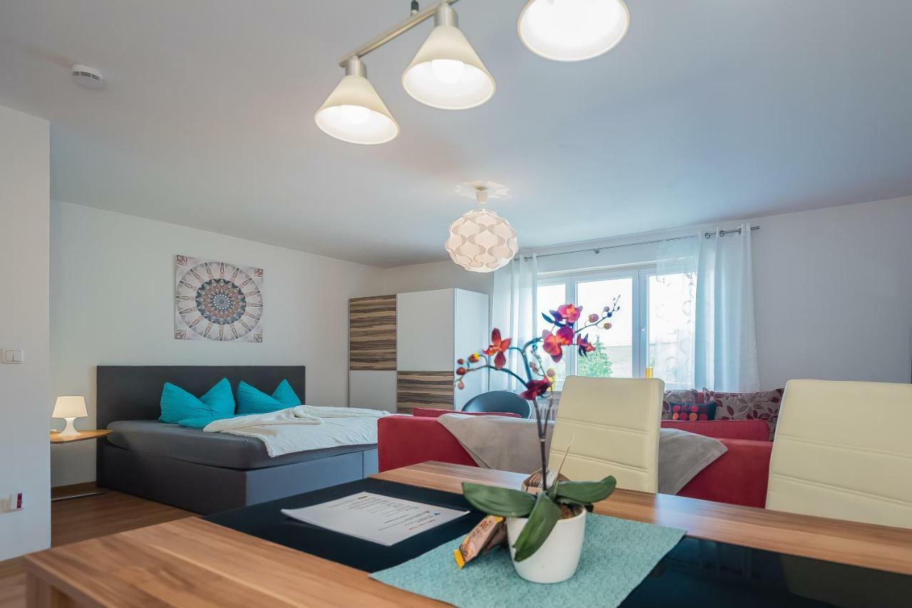 Apartmenthaus Am Erlbach Buch am Erlbach Ngoại thất bức ảnh